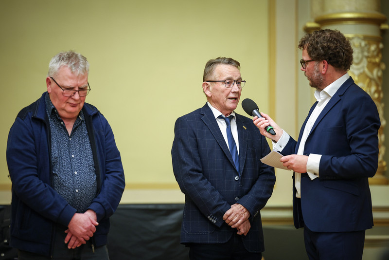 Sachsen-Anhalts Sportministerin Dr. Tamara Zieschang hat in Magdeburg elf verdiente Ehrenamtliche, sieben Sportlerinnen und Sportler und eine Mannschaft ausgezeichnet.