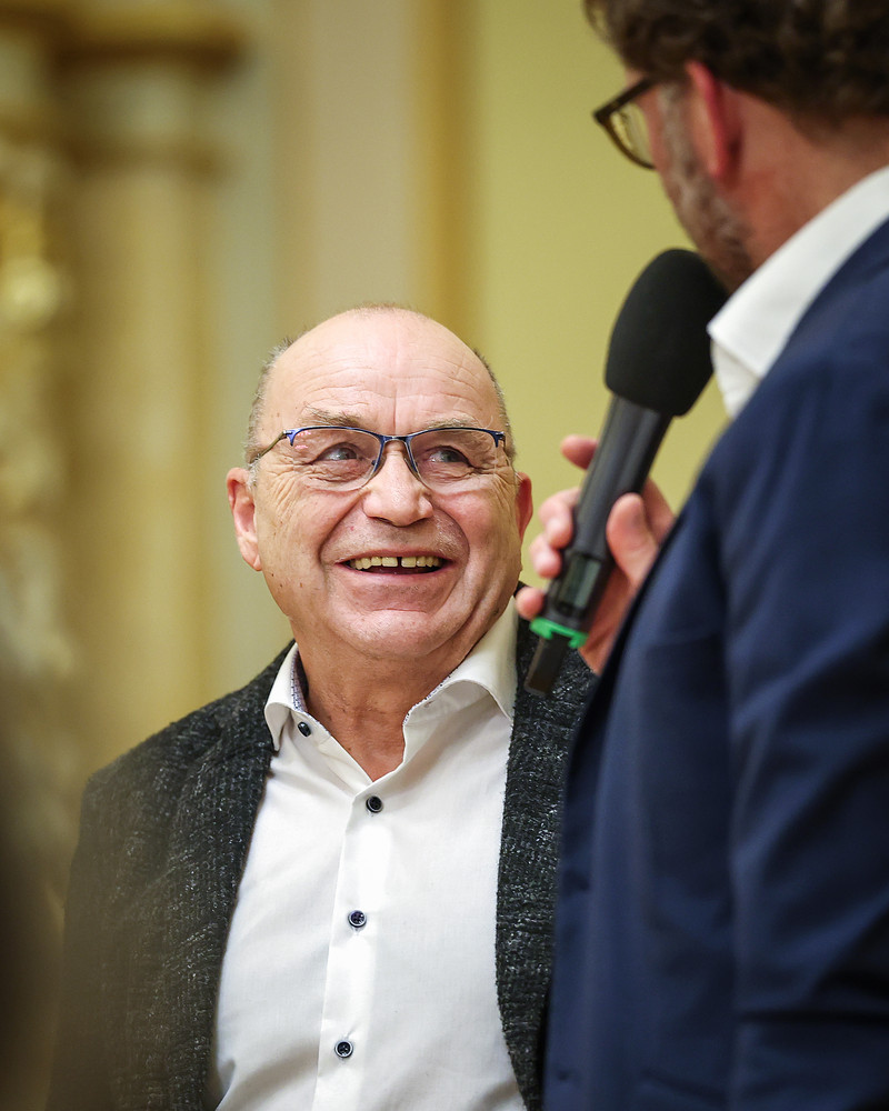 Sachsen-Anhalts Sportministerin Dr. Tamara Zieschang hat in Magdeburg elf verdiente Ehrenamtliche, sieben Sportlerinnen und Sportler und eine Mannschaft ausgezeichnet.