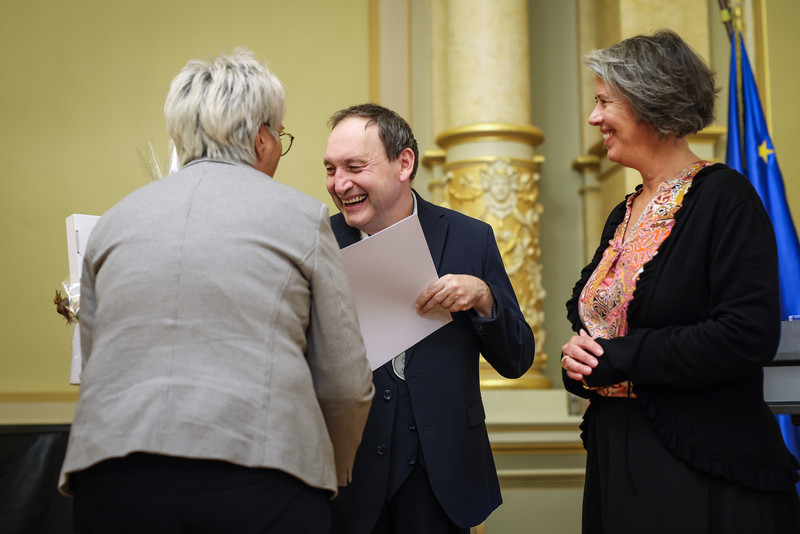 Sachsen-Anhalts Sportministerin Dr. Tamara Zieschang hat in Magdeburg elf verdiente Ehrenamtliche, sieben Sportlerinnen und Sportler und eine Mannschaft ausgezeichnet.