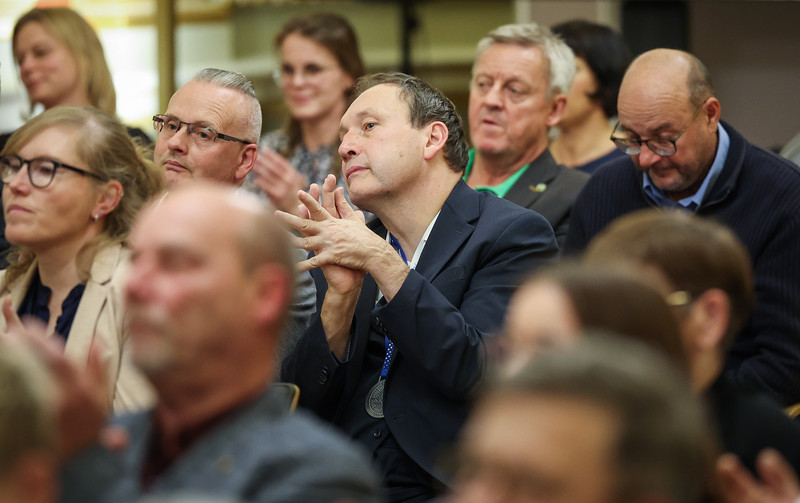 Sachsen-Anhalts Sportministerin Dr. Tamara Zieschang hat in Magdeburg elf verdiente Ehrenamtliche, sieben Sportlerinnen und Sportler und eine Mannschaft ausgezeichnet.