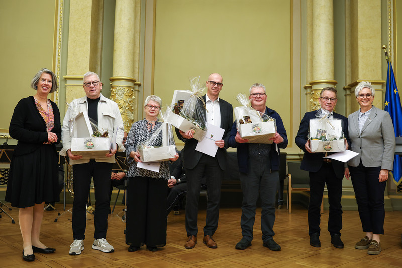 Sachsen-Anhalts Sportministerin Dr. Tamara Zieschang hat in Magdeburg elf verdiente Ehrenamtliche, sieben Sportlerinnen und Sportler und eine Mannschaft ausgezeichnet.