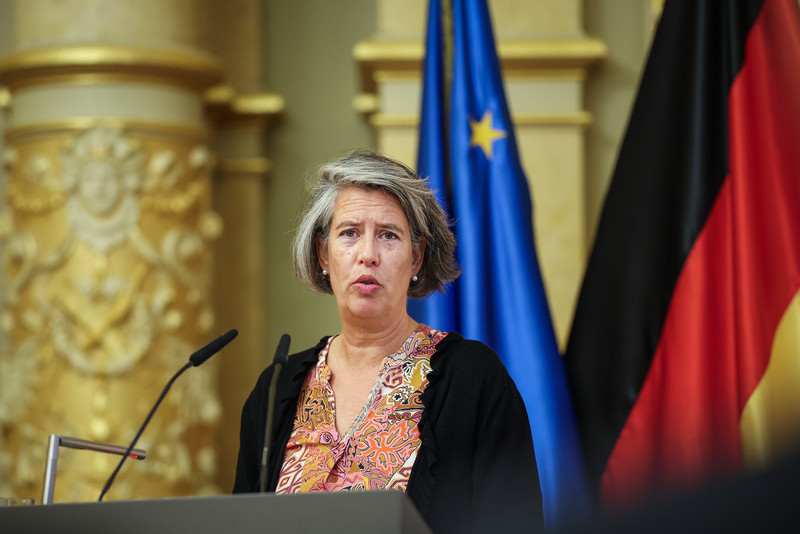 Sachsen-Anhalts Sportministerin Dr. Tamara Zieschang hat in Magdeburg elf verdiente Ehrenamtliche, sieben Sportlerinnen und Sportler und eine Mannschaft ausgezeichnet.